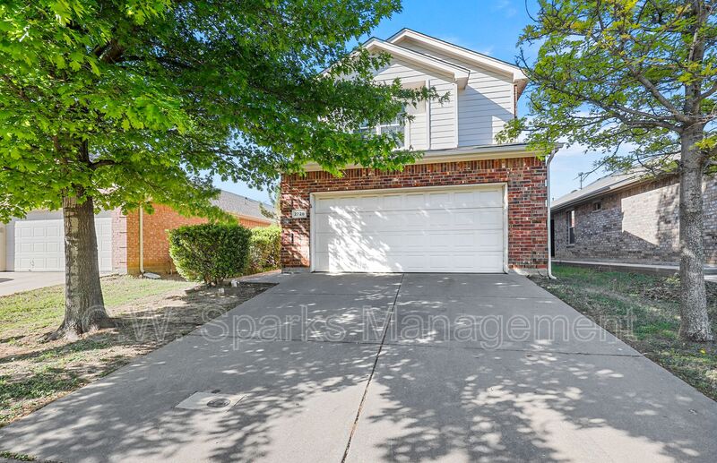 Fort Worth House: 2728 Mountain Lion Dr