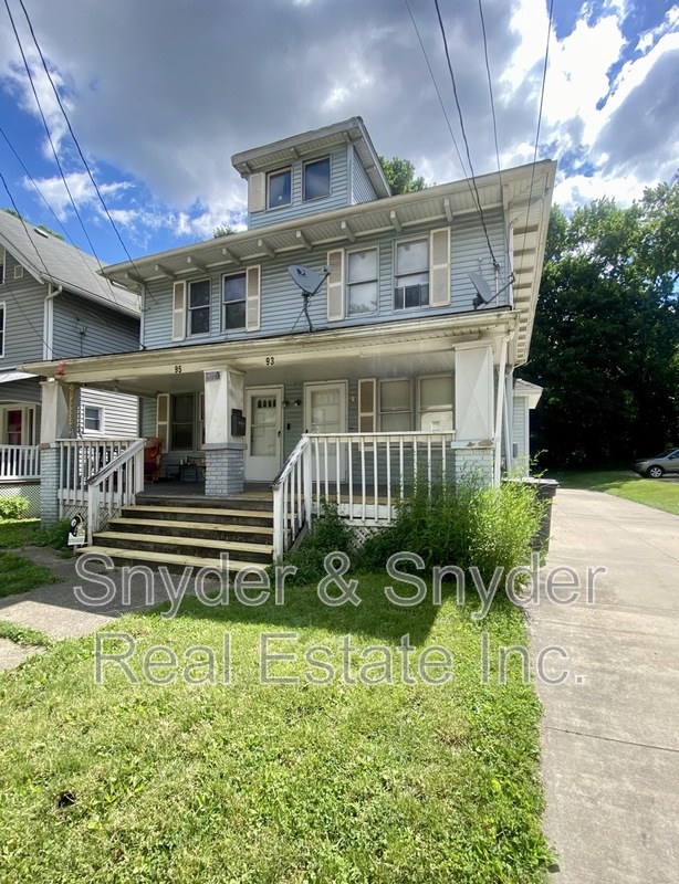 Akron House: 93 Jewett Street