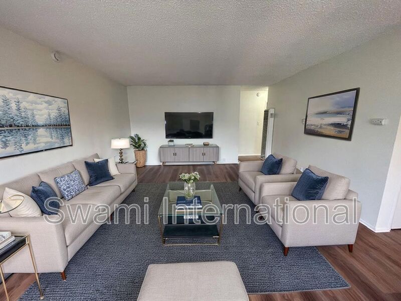 Los Angeles House: 1303 West 107th St.