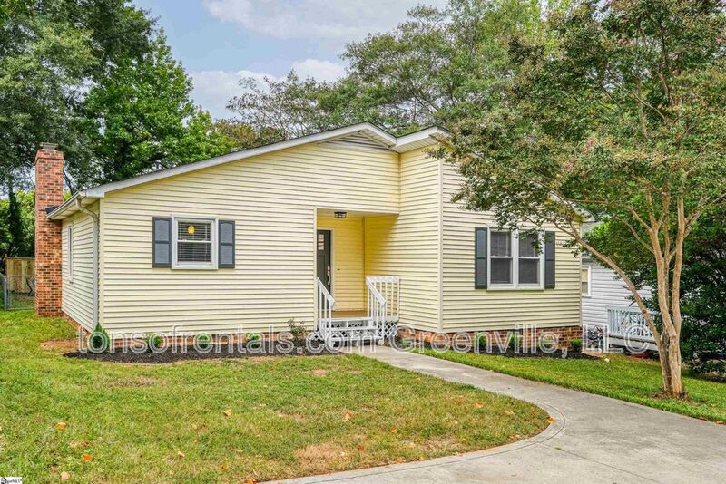 Greenville House: 231 Batesview Drive