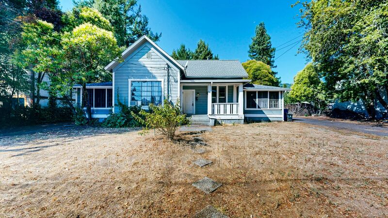 Ukiah Condo: 420 S Spring St