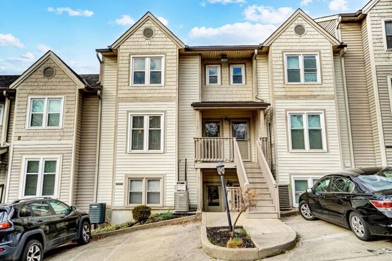 Cincinnati Condo: 955 Auburnview Dr