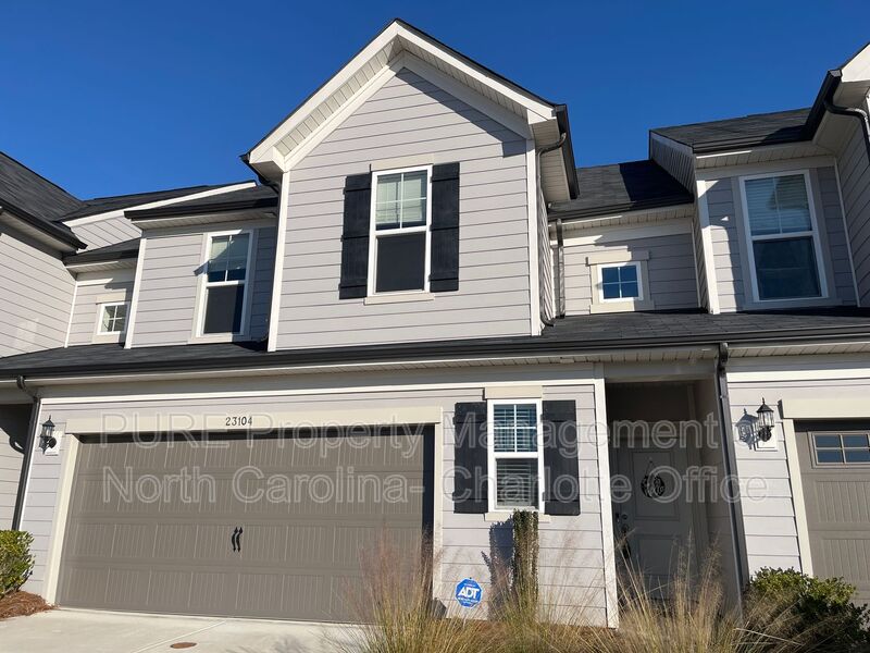 Charlotte Townhome: 23104 Clarabelle Dr