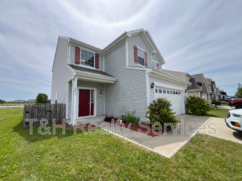Greenwood House: 2273 Shadowbrook Trace