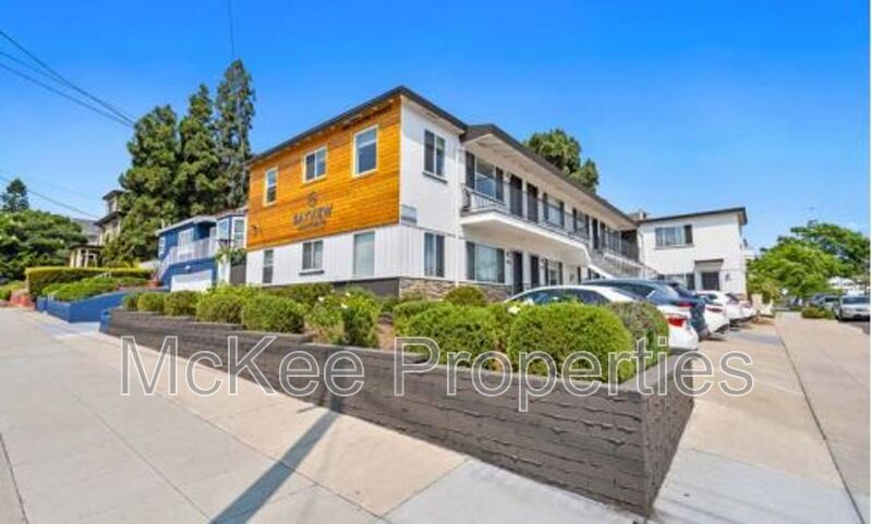 San Diego House: 206 Fir Street