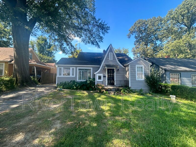 Request a Viewing for 2407 Larose Ave Tenant Turner