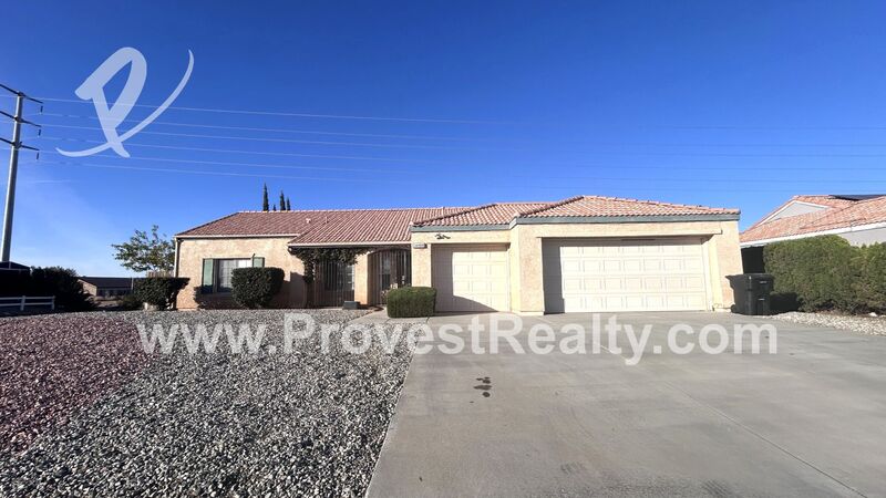 Victorville House: 16400 Nuevo Rd