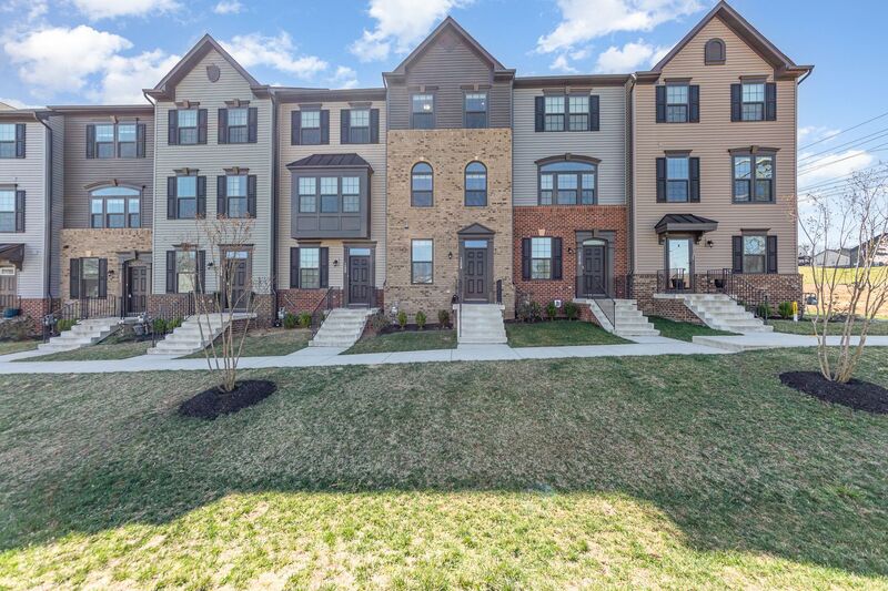 Fredericksburg House: 1208 Alum Spring Road