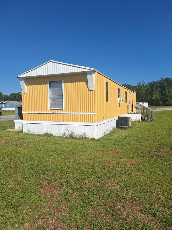 Sumter House: 4627 Blanche Rd  Lot 48