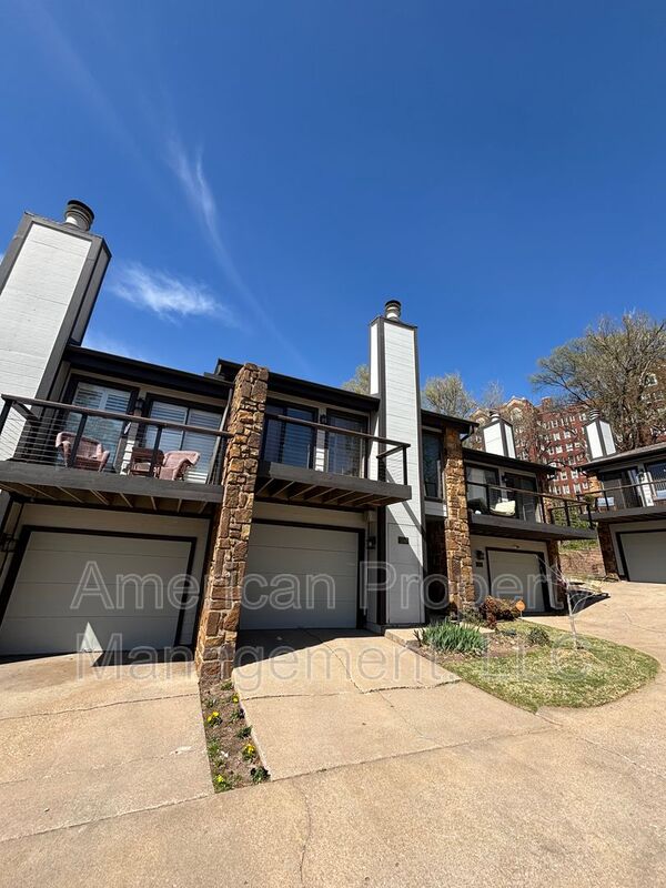 Tulsa Condo: 1545 S Riverside Dr W