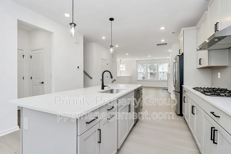 Davidson Townhome: 542 Annie Lowery Way