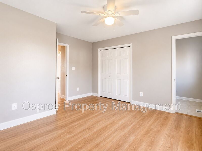 Renovated End-Unit Townhome in Virginia Beach - Photo 8