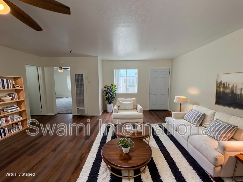 Hawthorne Condo: 12627 Eucalyptus