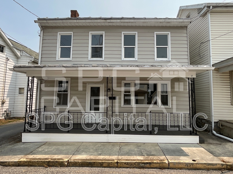 Shippensburg House: 115 North Penn Street