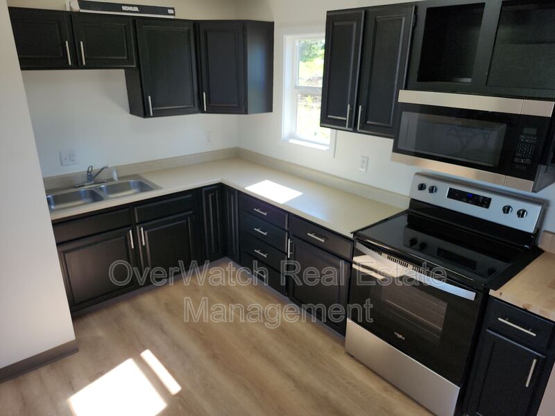 Eagle River House: 11119 Ashley Park Circle