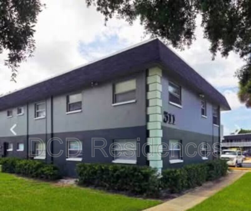 Clearwater Condo: 311 S Betty Lane