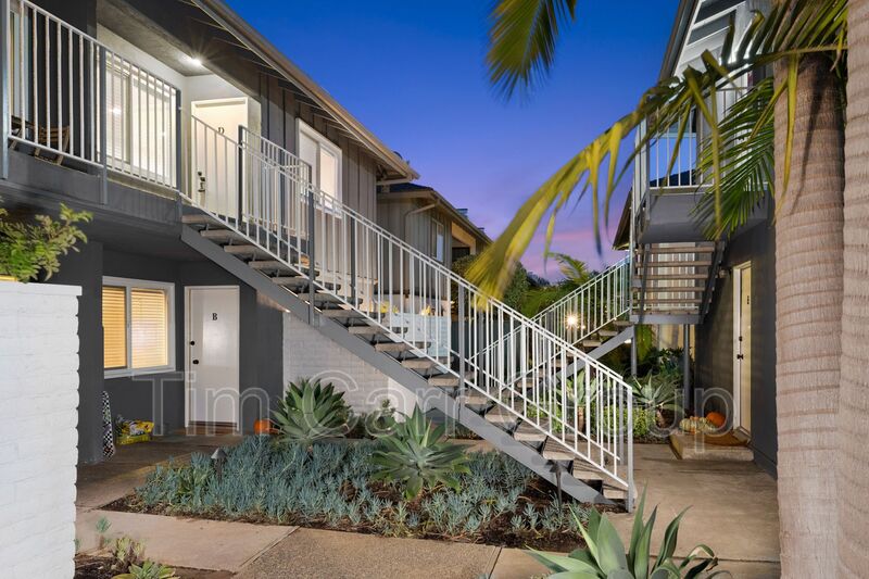 Newport Beach Condo: 1050 Rutland Rd