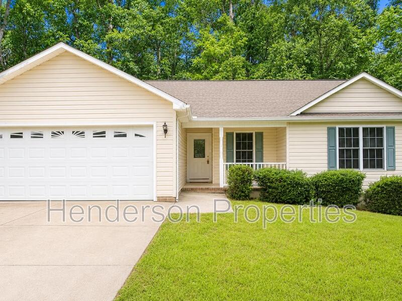 Statesville House: 1938 Lake Run Rd