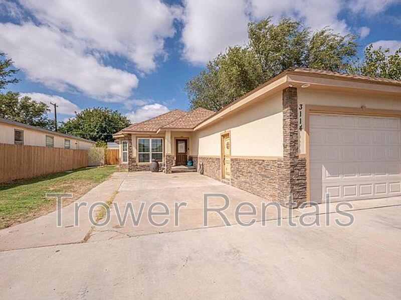 Midland House: 3114 S Co Rd 1193