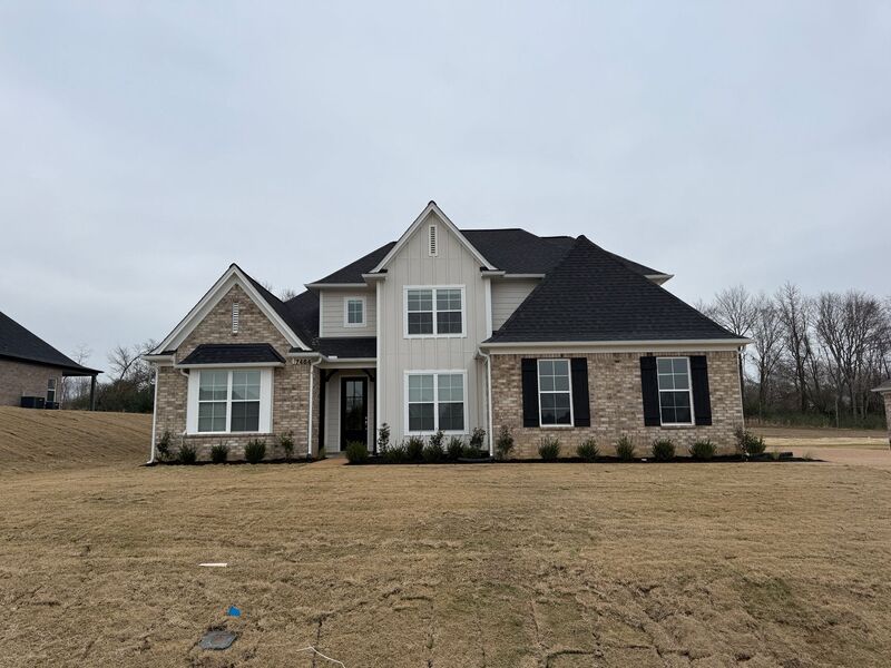 Olive Branch House: 7464 Newbury Dr