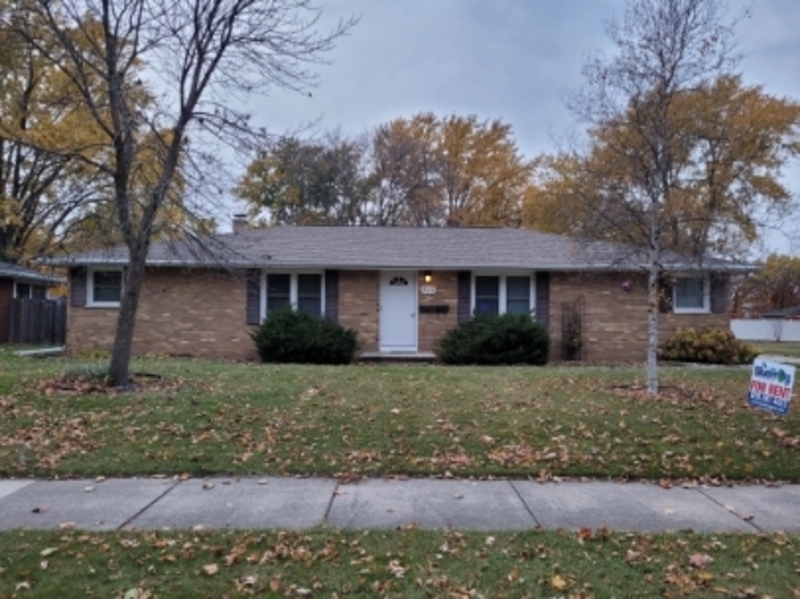 De Pere Condo: 829 Voelker Street - 4