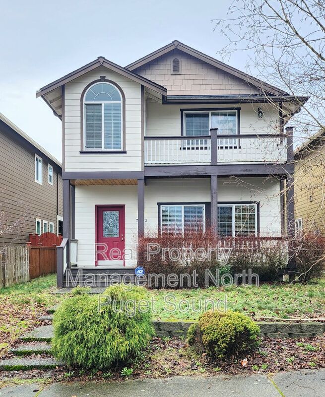 Everett House: 7332 Olympic Dr