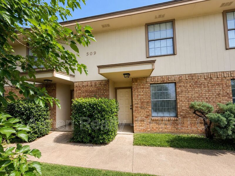 Crowley Condo: 509 S Beverly Street