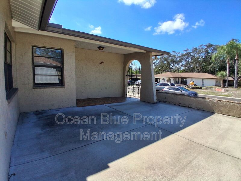 Port Richey House: 8732 Elm Leaf Court