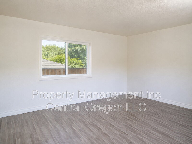 Madras Condo: 1711 N Highway 26