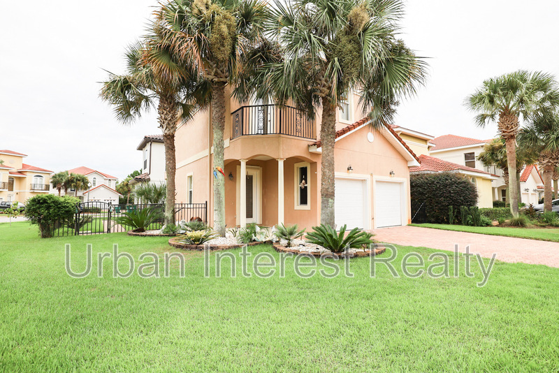 Destin House: 4744 Amhurst Circle