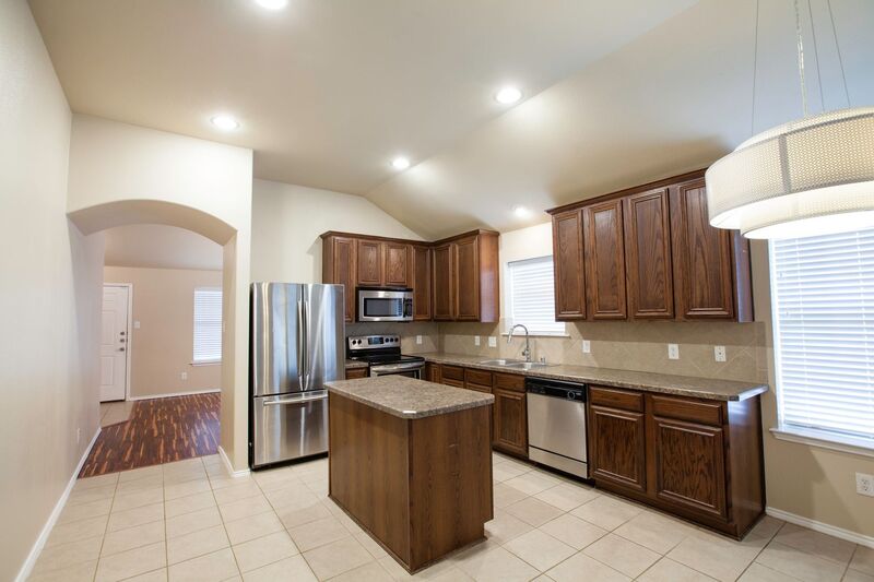 Anna House: 709 Alder Drive