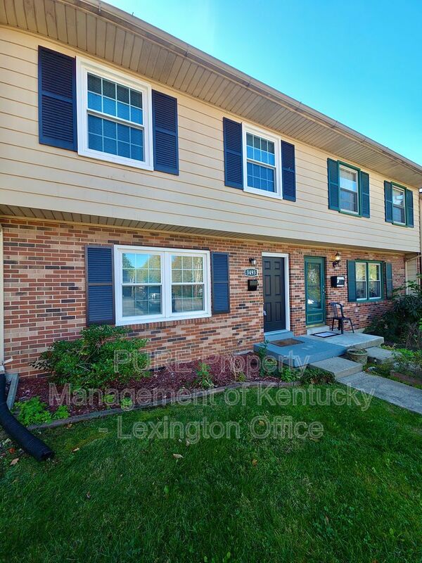 Lexington Townhome: 3493 Sutherland Drive
