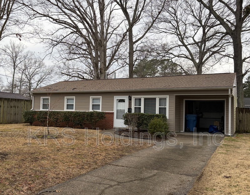 Virginia Beach House: 391 Hospital Dr