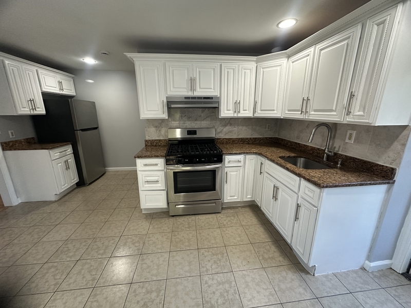 Manchester Condo: 128 South Main Street - 2nd Floor