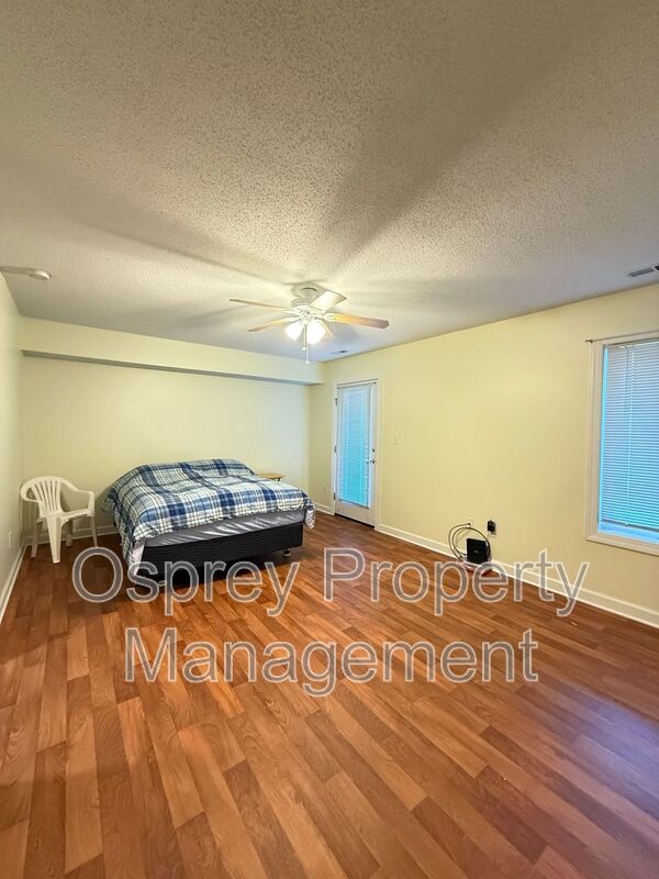Luxury 3-Story Home Near Chic’s Beach with Water Views & Private Decks - Photo 13