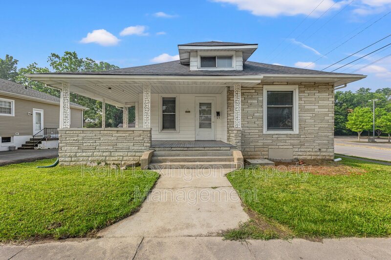Georgetown House: 602 East Jackson Street