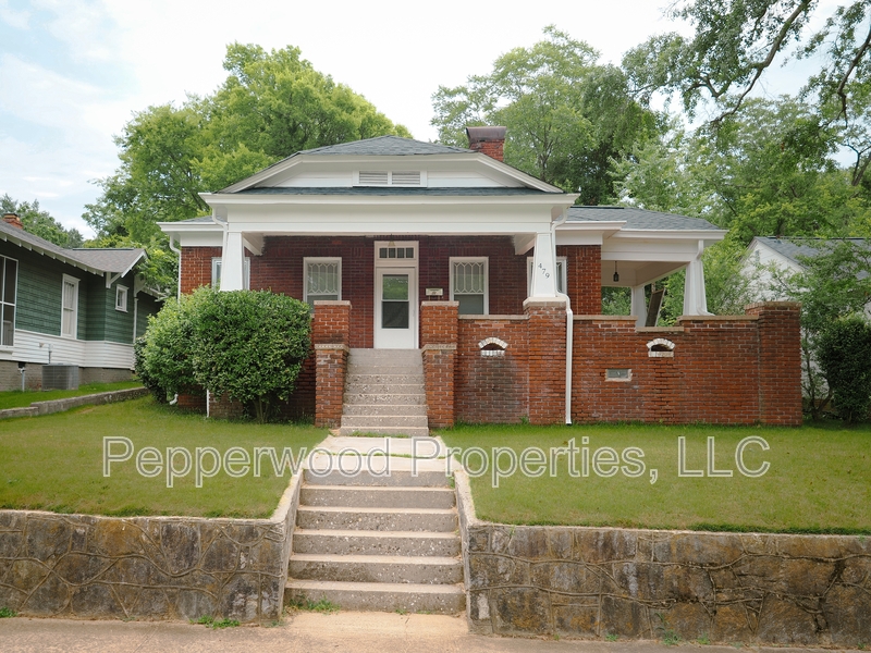 Spartanburg House: 479 Peronneau Street