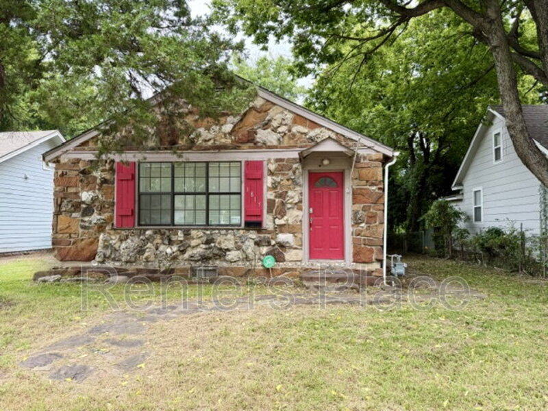 Tulsa House: 1815 North Boston Place