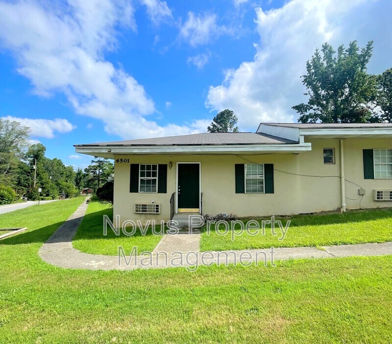 Douglasville Condo: 6501 Elsie Street