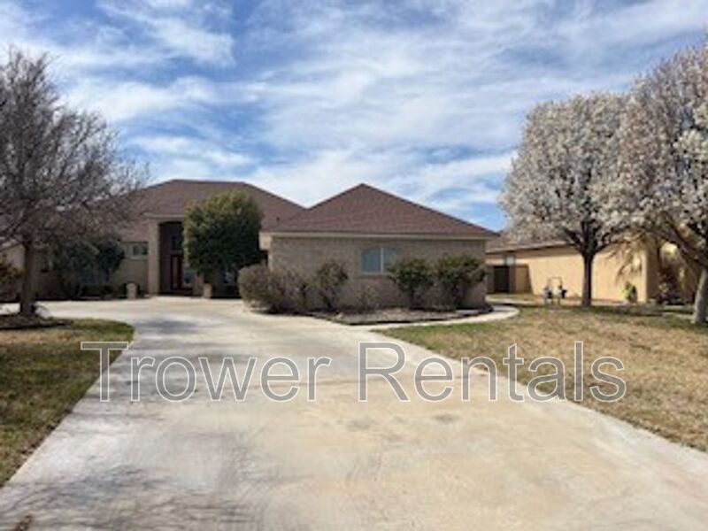 Odessa House: 8104San Antonio