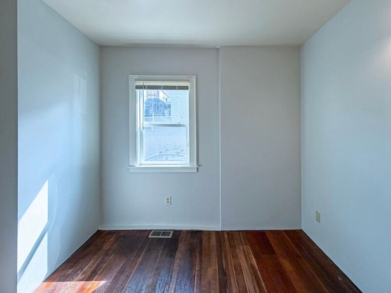 Photo 9 of rental home at 1273 Patterson Alley, Unit A