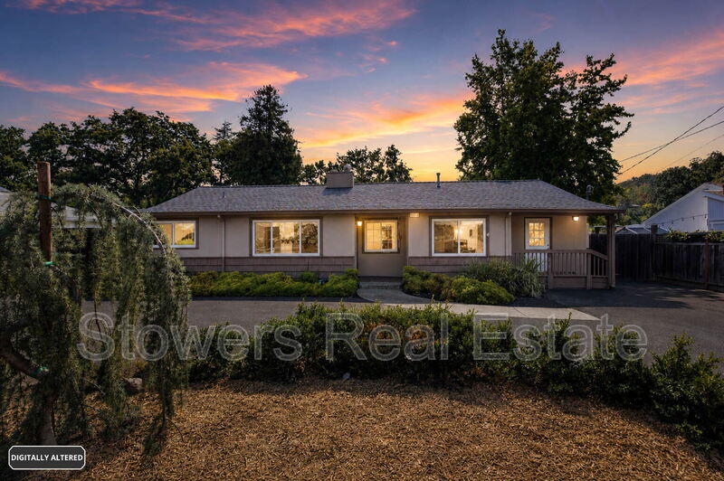 Danville House: 1540 Green Valley Rd