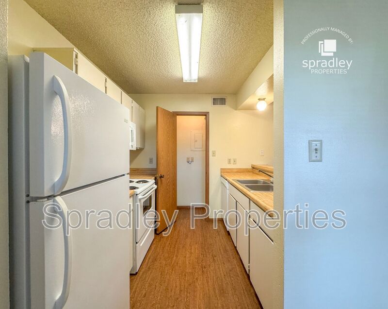 Troy Condo: 120 W Main St, Apt 604