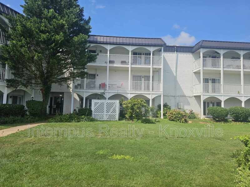 Knoxville Condo: 5709 Lyons View Pike