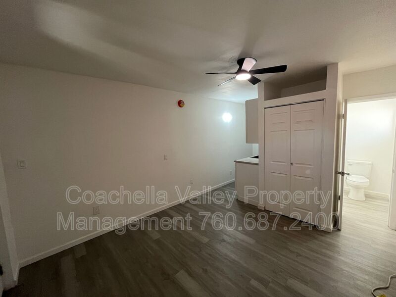 Palm Springs House: 600 E Cottonwood Rd