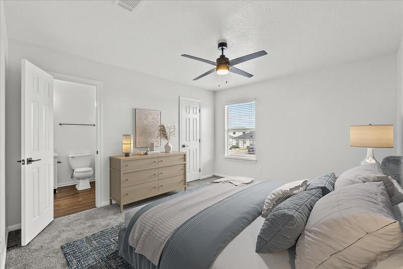 Dickinson Townhome: 2114 Saint Lucia Calle