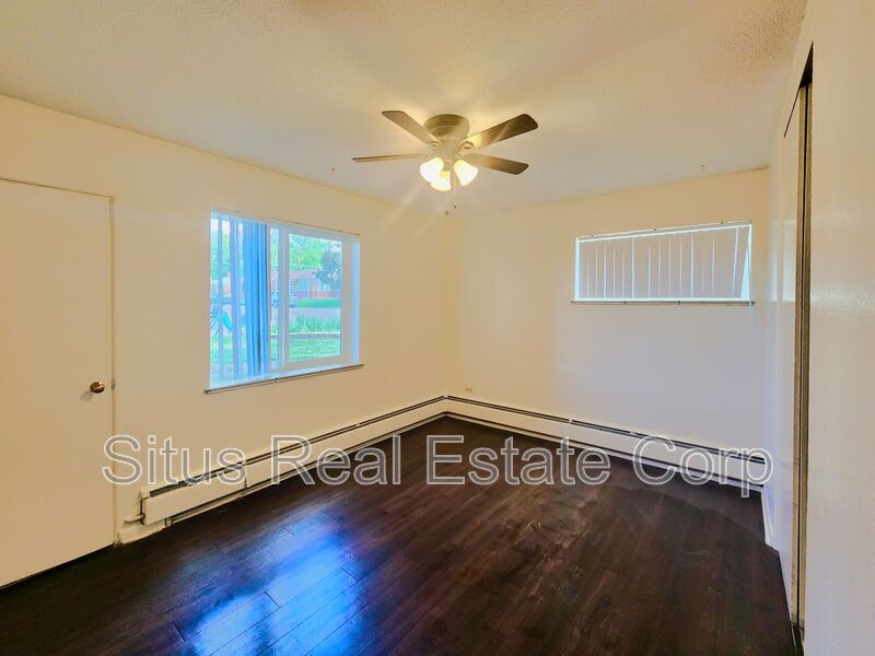 Denver House: 801 N. Dahlia Street