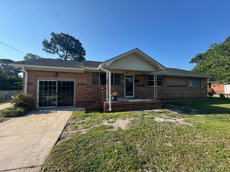 Wilmington House: 5624 Saint Nicholas Road