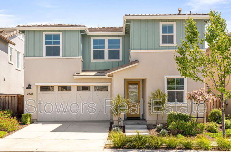 Fairfield House: 2428 Periwinkle Pl