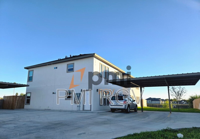 Alton Condo: 2912 E Israel Ave